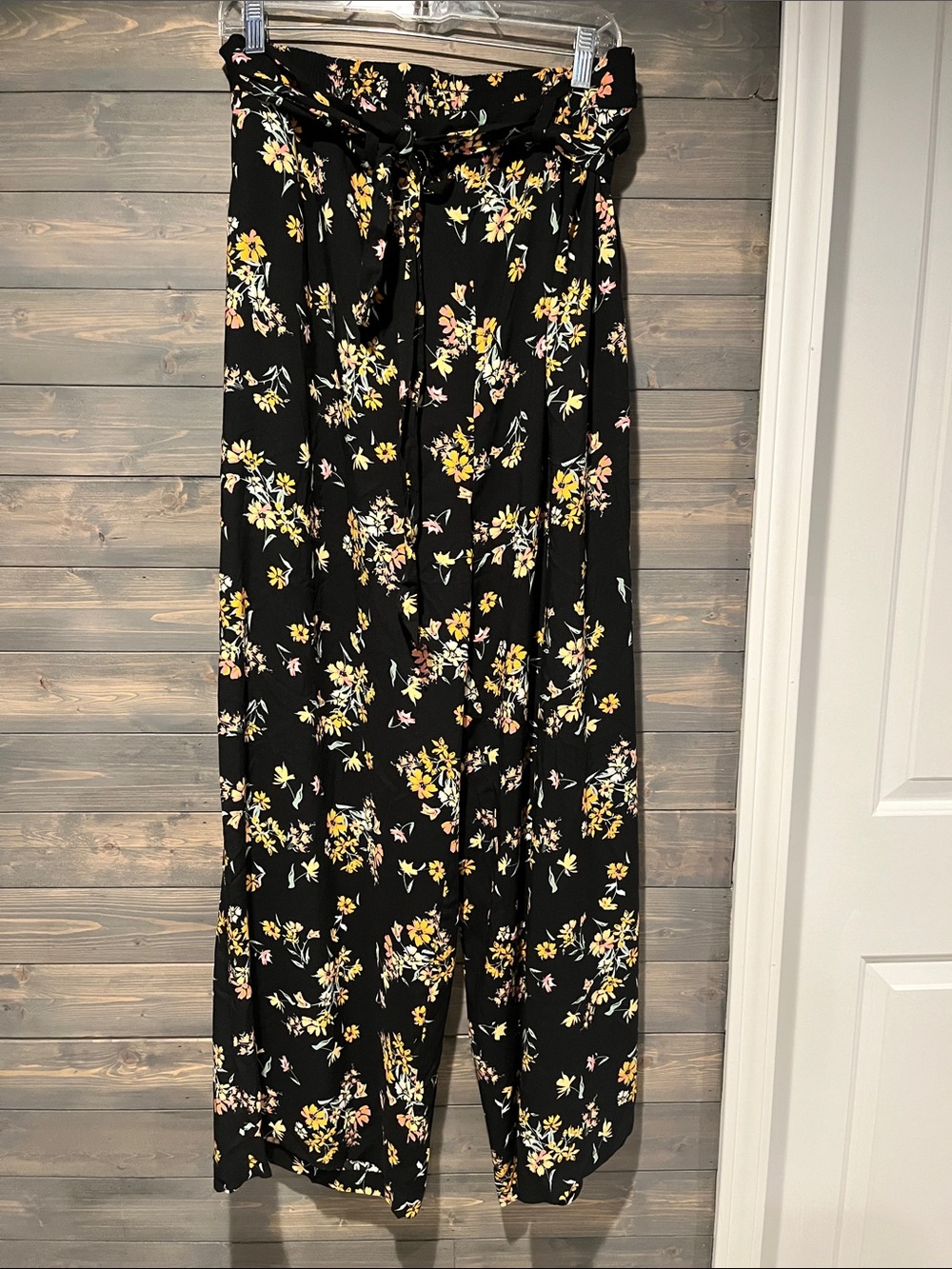 Torrid Black Floral Wide-Leg Tie-Waist Pants 3X